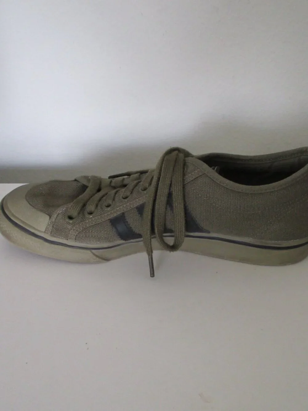 adidas Mens Nizza Olive Drab Green Canvas Lace-up Sneaker - Size 9.5M